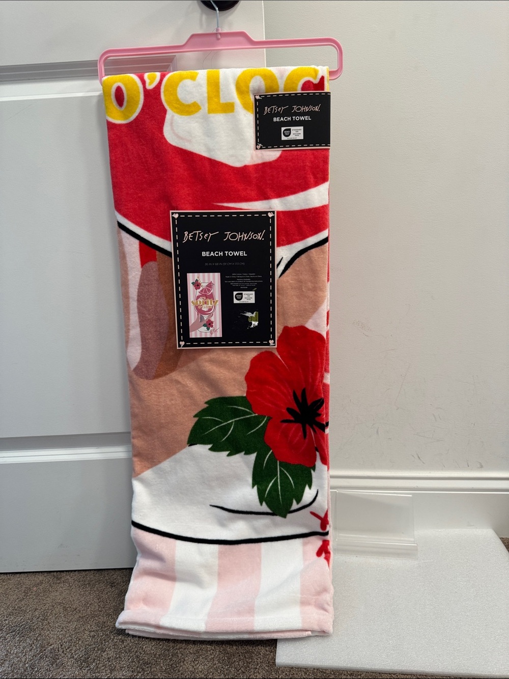 Betsey Johnson it’s spritz o’clock cocktail drink beach towel 36” x 68” NWT